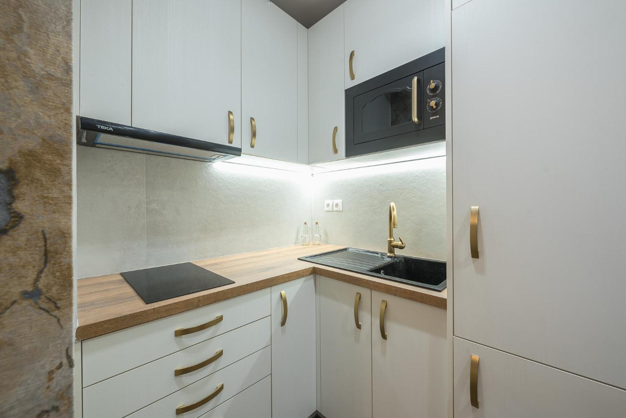 Apartment Modern Comfort In Neos Kosmos Metro