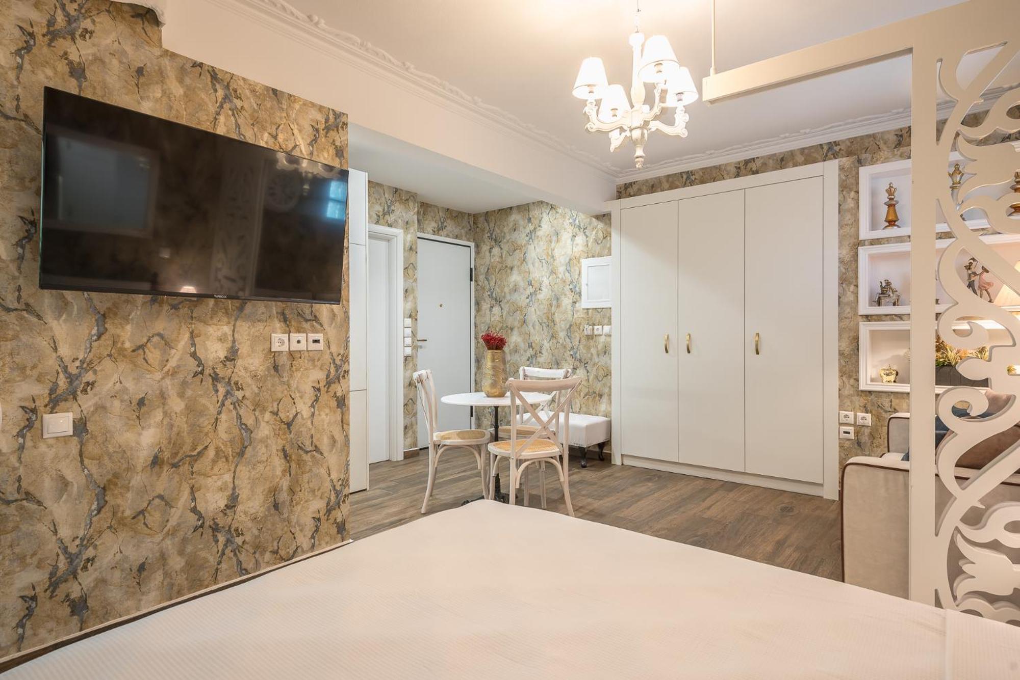 Modern Comfort In Neos Kosmos Metro Apartment *
