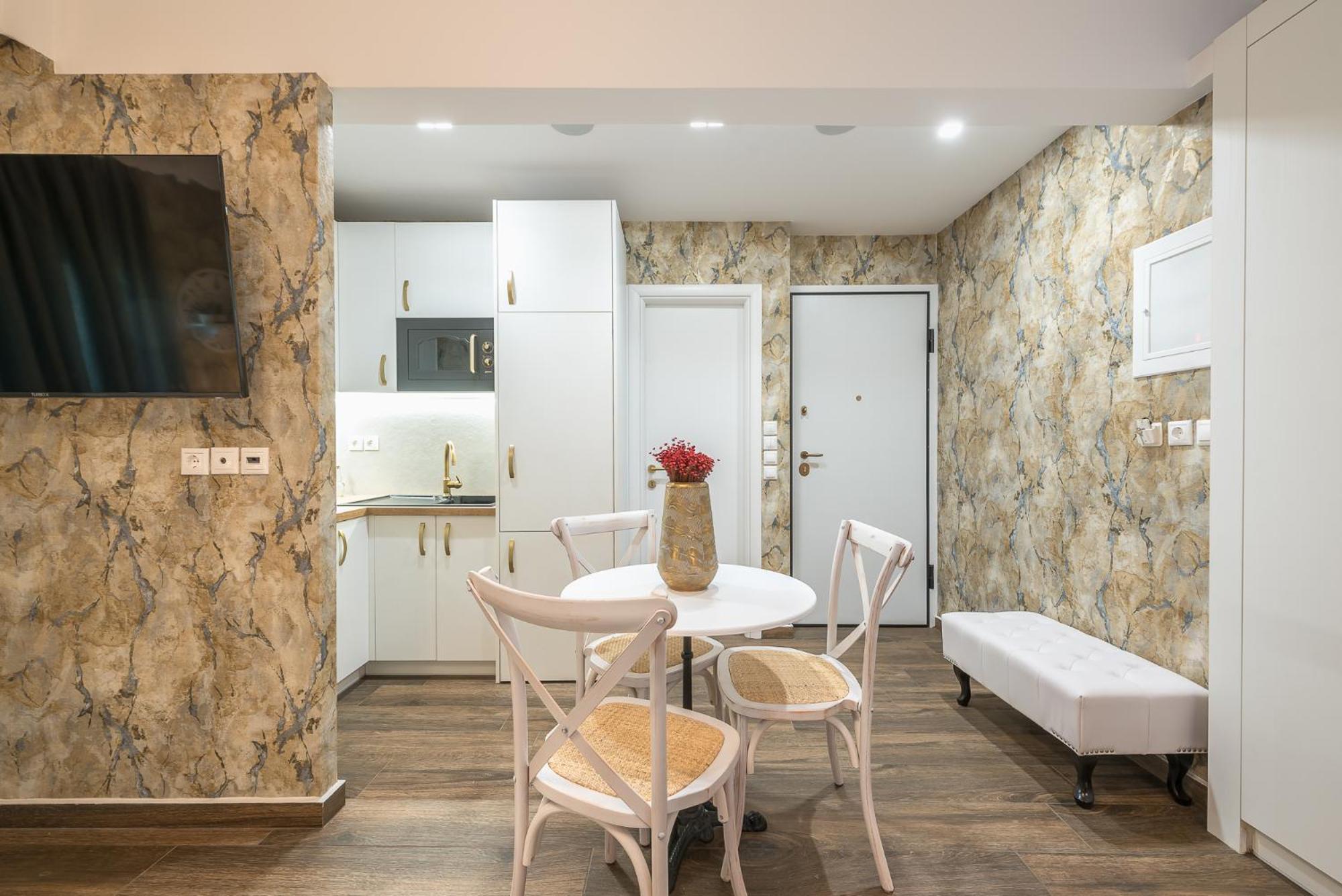 Modern Comfort In Neos Kosmos Metro Apartment *